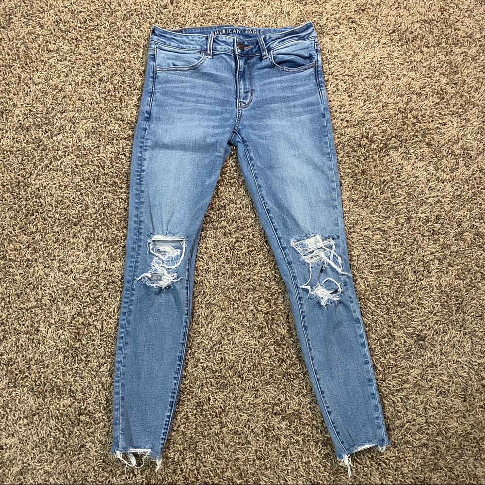 American eagle ripped jeans